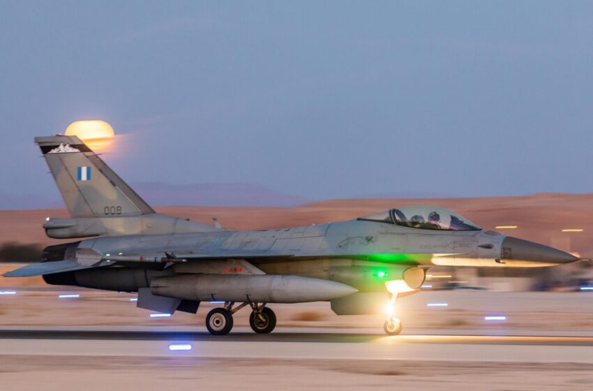  Τα “γεράκια” της 336 Μοίρας σε συνεκπαίδευση με F-18 και AV-8B Harrier (ΒΙΝΤΕΟ)