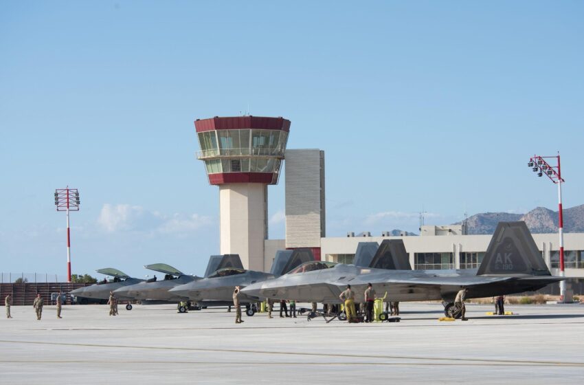  Τα F-22 Raptor στην 115 Πτέρυγα Μάχης – “Αστακός” η Σούδα (Φωτογραφίες)