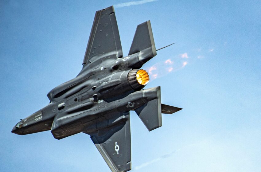  Συνετρίβη F-35, σώος ο χειριστής (ΒΙΝΤΕΟ)