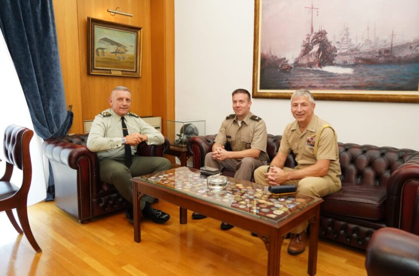  “Συνάντηση εξοπλιστικών προγραμμάτων” μεταξύ των Α/ΓΕΕΘΑ Κ. Φλώρου, Colonel Michael T. Tobias και του Ακολούθου Άμυνας Captain Michael E. Biery