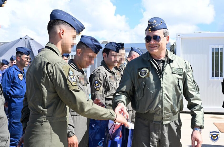  Από κοντά με τα πληρώματα επιφυλακής της 55ης ΣΜ | Η επίσκεψη του Αρχηγού ΓΕΑ στην 55 ΣΜ [pics]